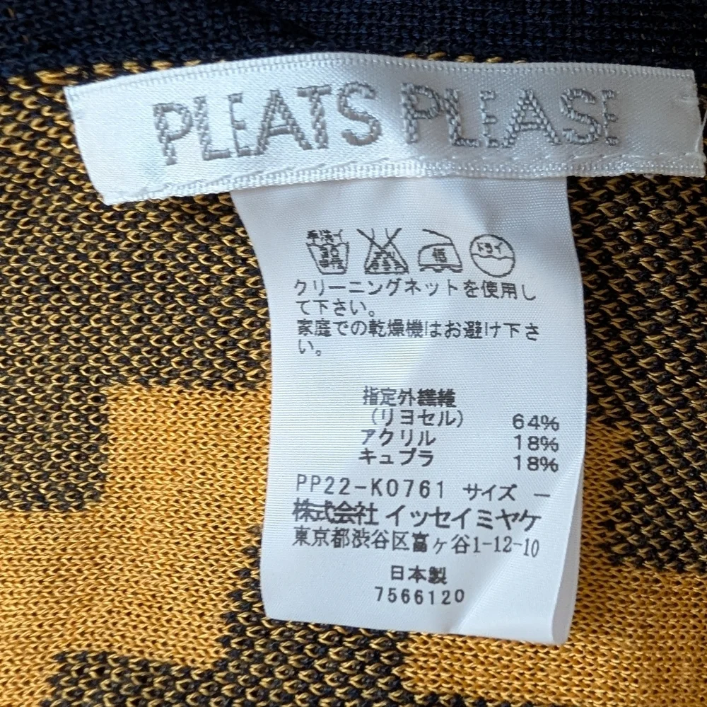Issey Miyake Pleats Please Navy & Orange Geometric Print Shawl/Wrap/Scarf